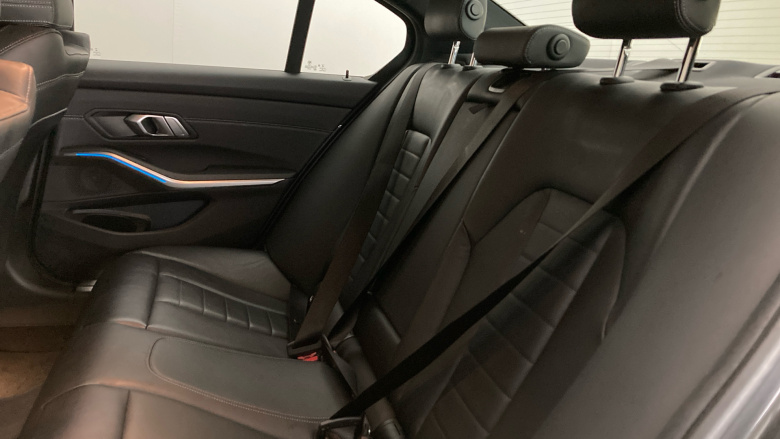 BMW 3 Series 330e M Sport 4dr Step Auto Saloon